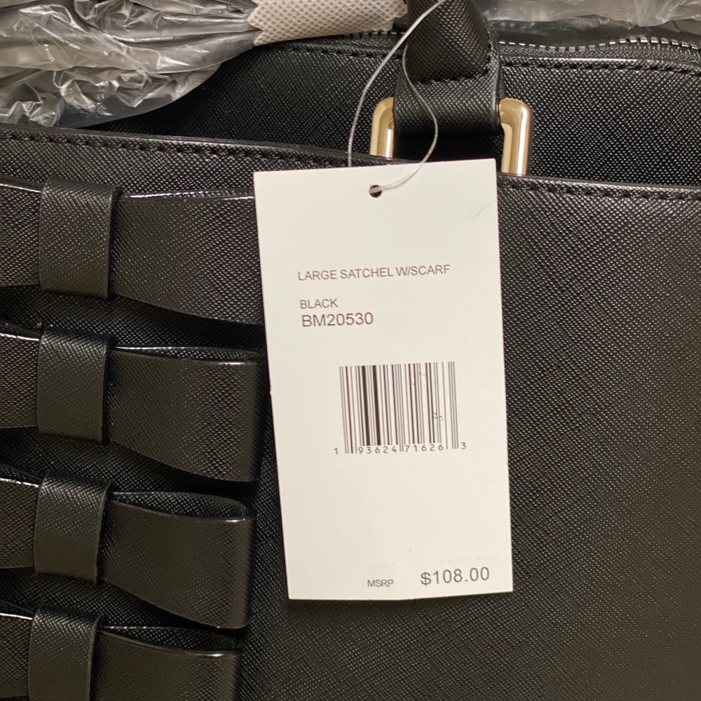 Betsey Johnson Multi Bow Large Tote Crossbody - Picture 11 of 11